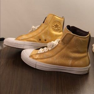 yellow gold converse